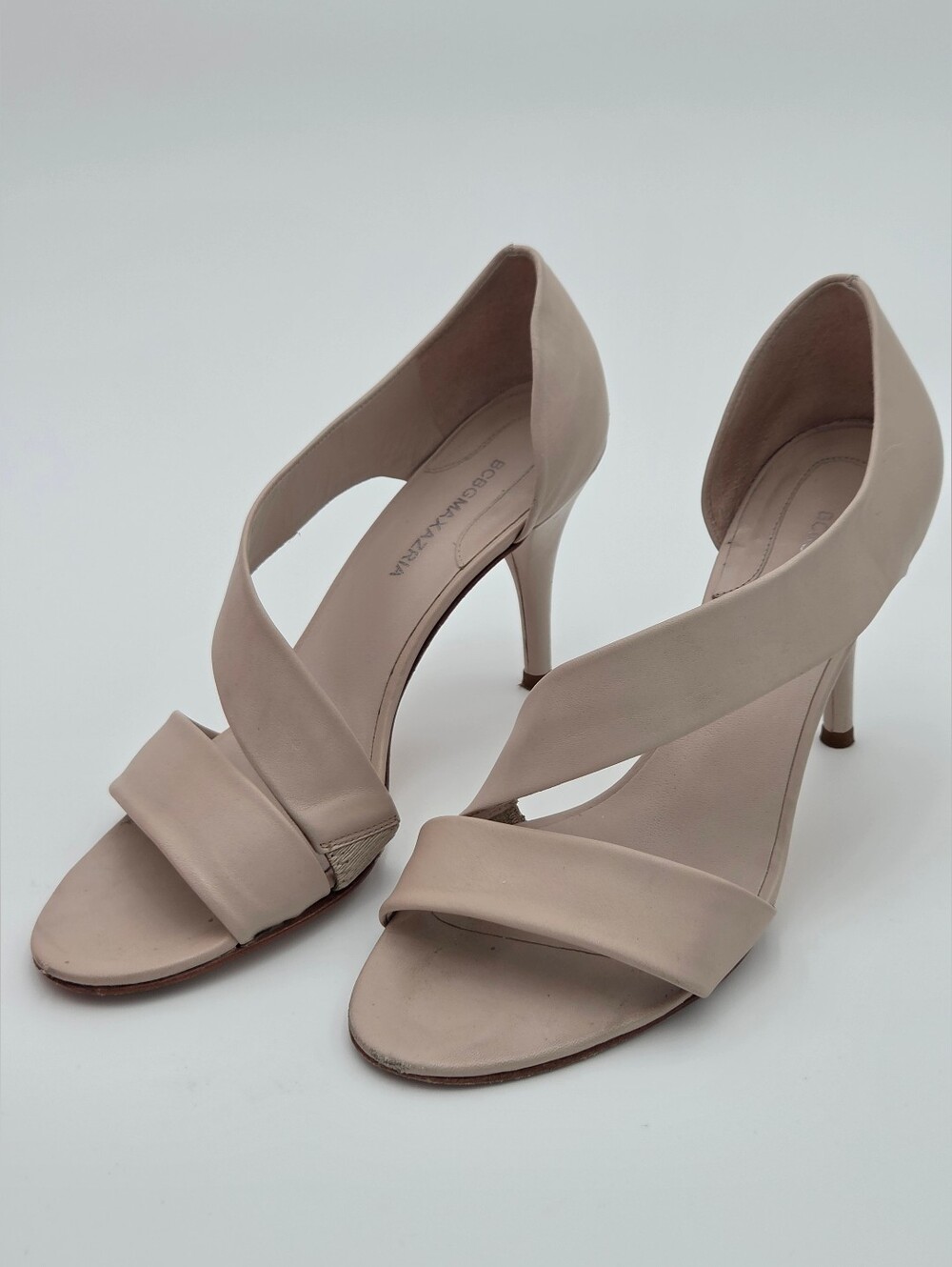 Vintage BCBGMaxazria Beige Leather Stiletto Heels